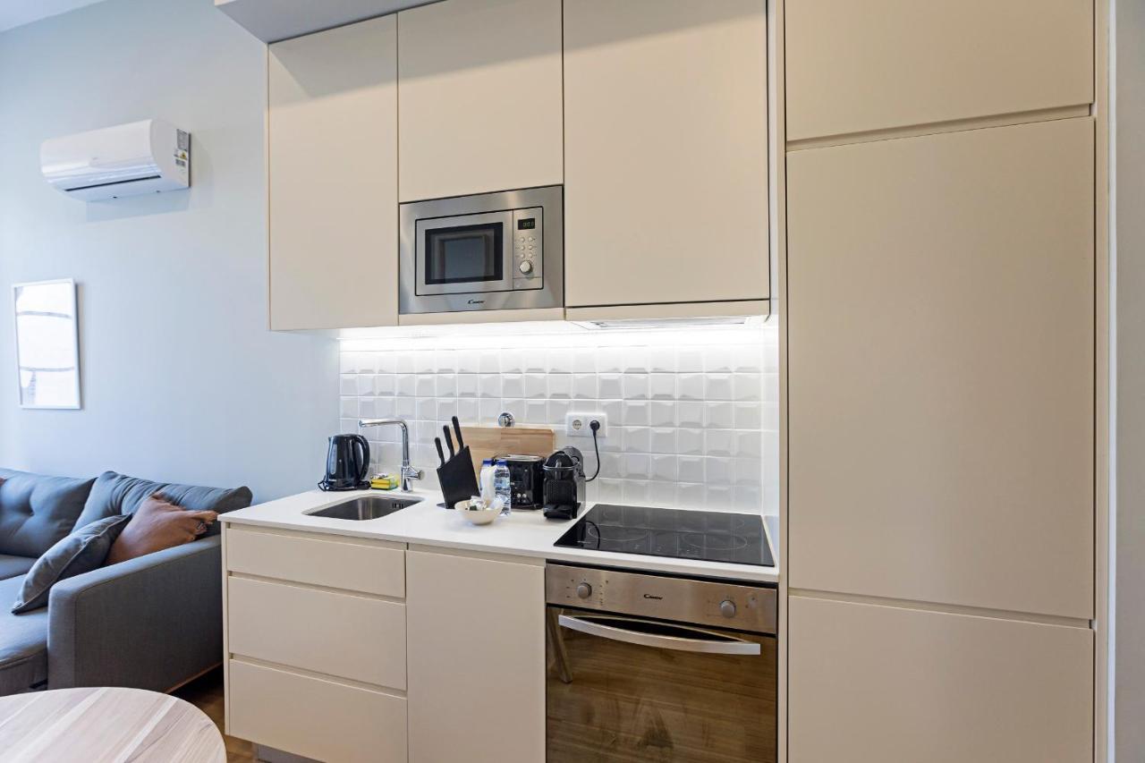31 Janeiro 157 - Stylish 1Br W/ Ac & Balcony By Lovelystay Porto Eksteriør billede