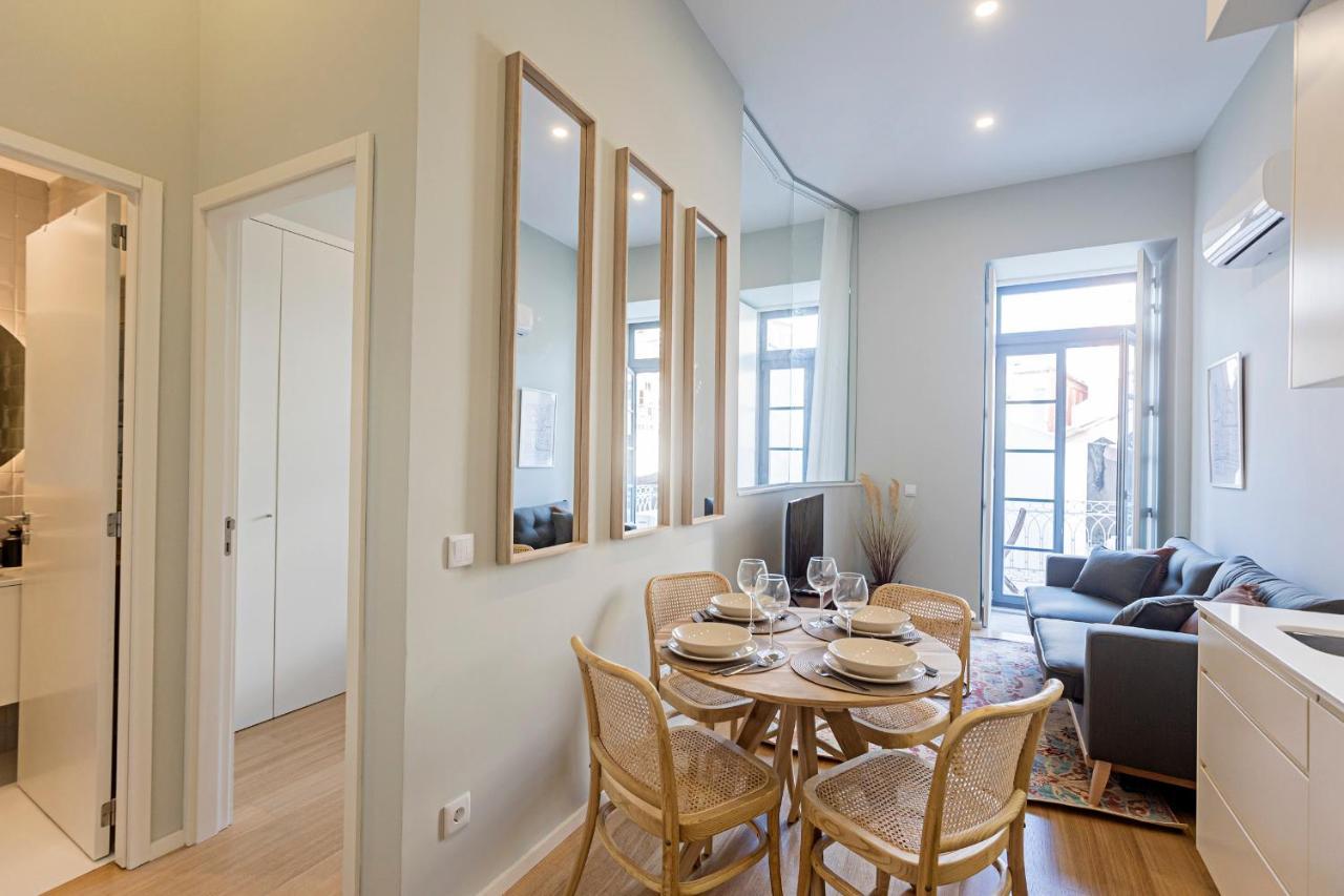 31 Janeiro 157 - Stylish 1Br W/ Ac & Balcony By Lovelystay Porto Eksteriør billede