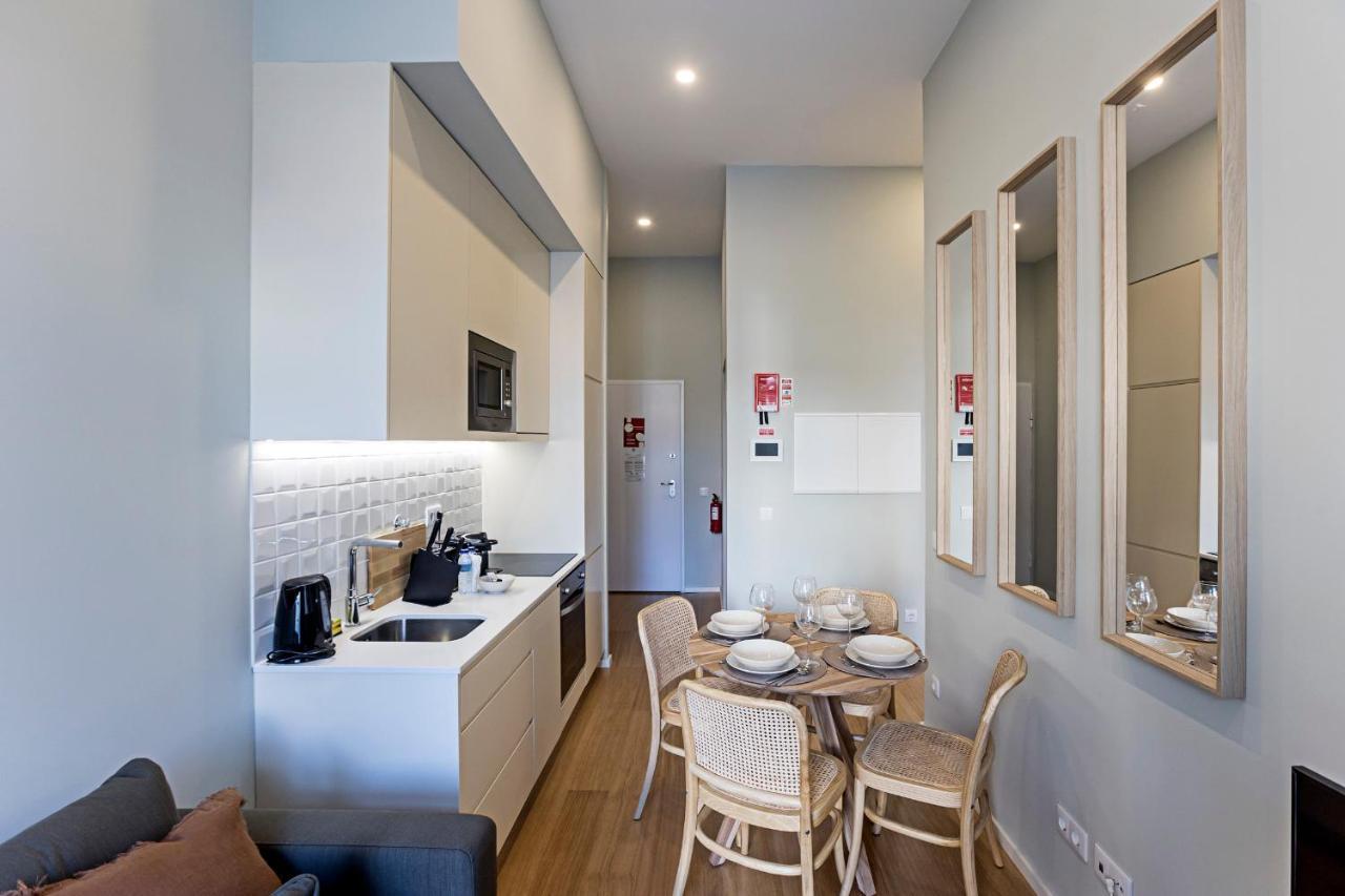 31 Janeiro 157 - Stylish 1Br W/ Ac & Balcony By Lovelystay Porto Eksteriør billede