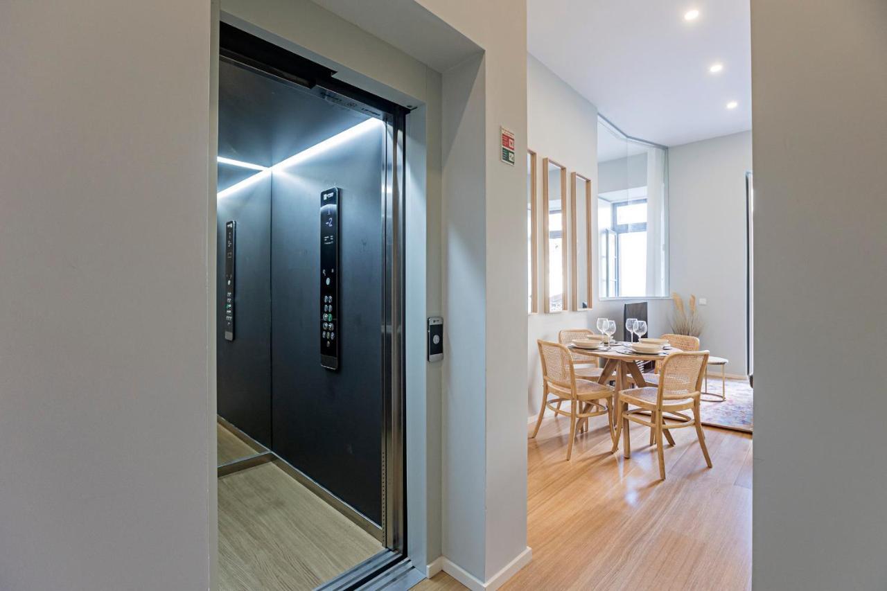 31 Janeiro 157 - Stylish 1Br W/ Ac & Balcony By Lovelystay Porto Eksteriør billede