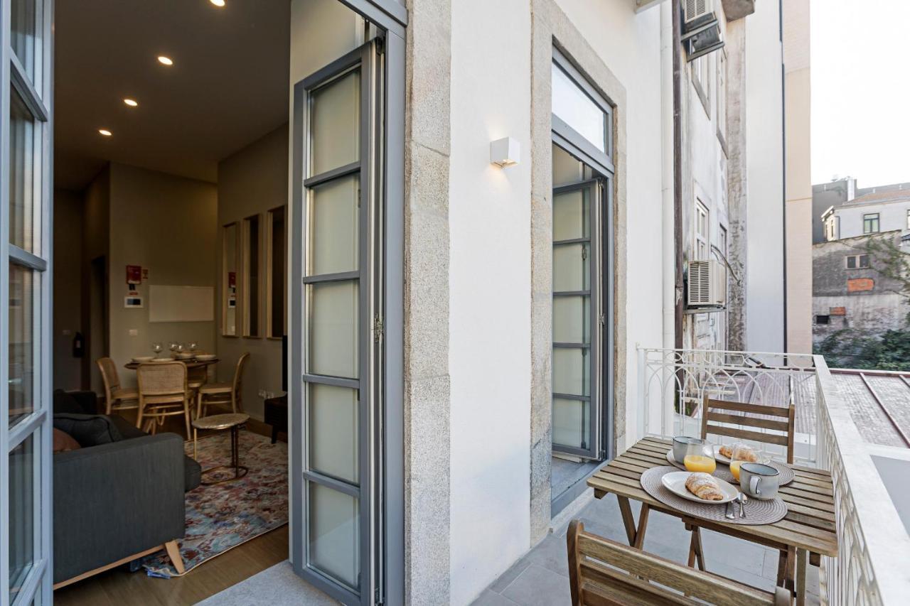 31 Janeiro 157 - Stylish 1Br W/ Ac & Balcony By Lovelystay Porto Eksteriør billede